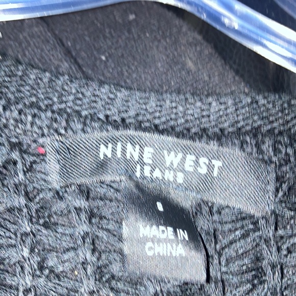 Sweater - Picture 3 of 3